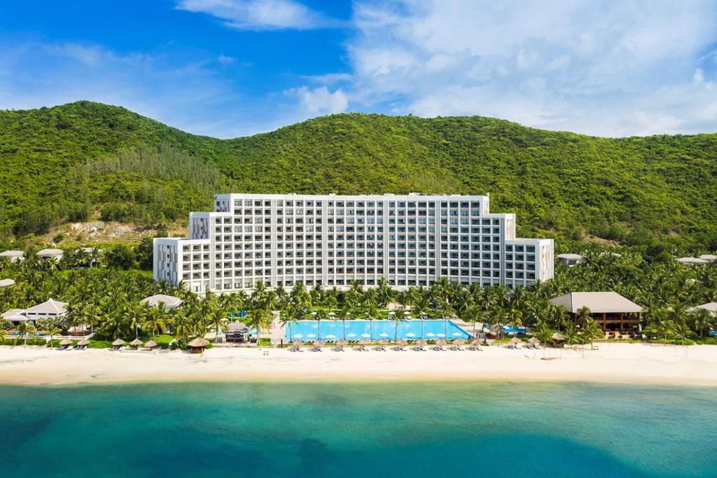 kham-pha-vinpearl-resort-spa-nha-trang-bay-thien-duong-nghi-duong-va-thu-gian1