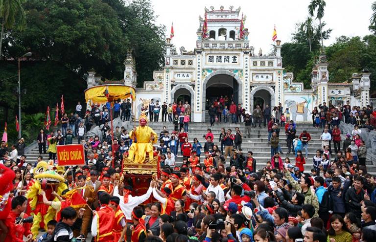 den-quan-thanh-di-san-lich-su-va-tin-nguong-giua-long-ha-noi2