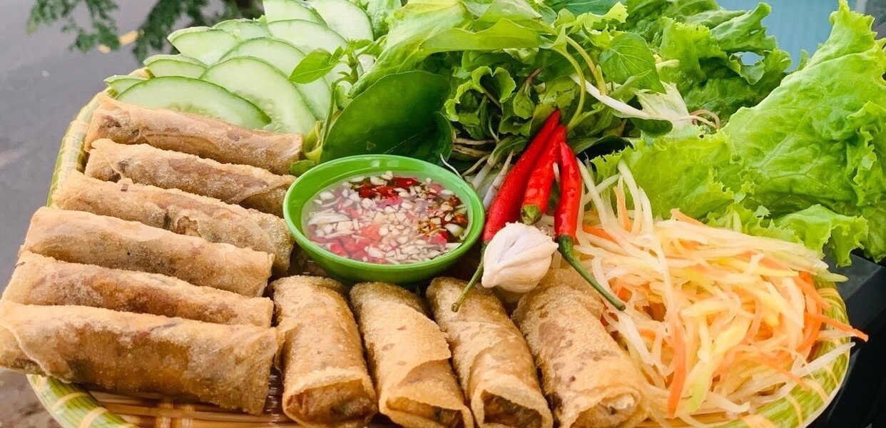 dac-san-duong-pho-banh-trang-nuong-sieu-hot-tai-da-nang-anh3