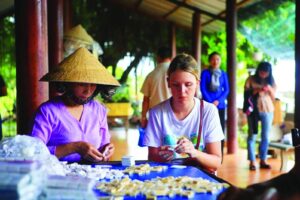 trai-nghiem-cho-noi-cai-rang-dam-chat-mien-tay-song-nuoc