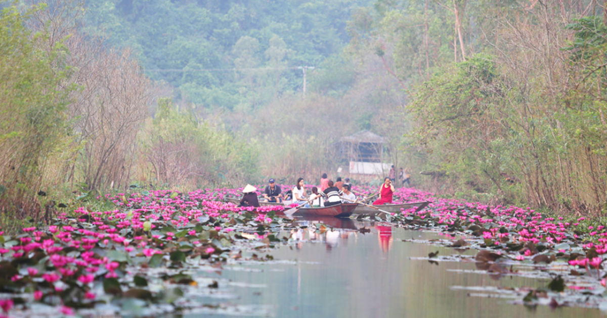 kinh-nghiem-di-le-hoi-chua-huong-moi-nhat-20252